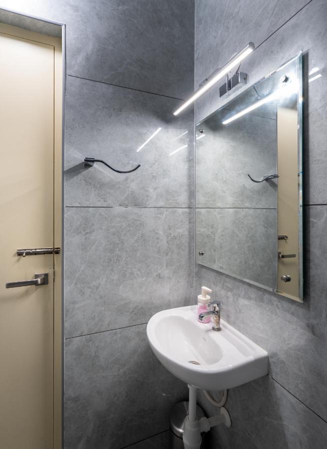 העיר בנגלור The Silver Chimes Suites מראה חיצוני תמונה